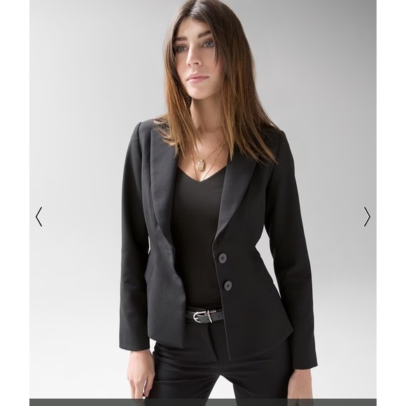 WHBM Signature Blazer. - Picture 3 of 3